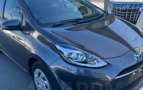 Toyota Aqua I, 2018 год, 1 050 000 рублей, 20 фотография
