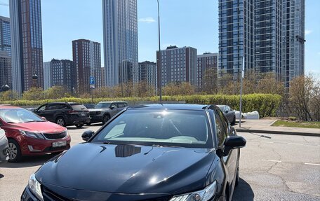 Toyota Camry, 2021 год, 2 650 000 рублей, 3 фотография