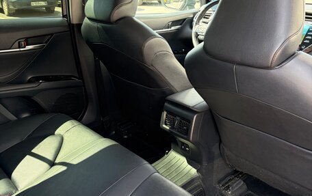 Toyota Camry, 2021 год, 2 650 000 рублей, 8 фотография