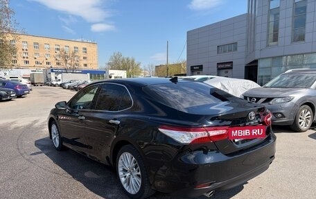 Toyota Camry, 2021 год, 2 650 000 рублей, 5 фотография