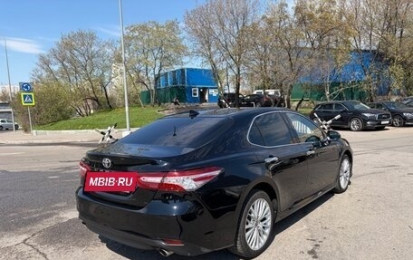 Toyota Camry, 2021 год, 2 650 000 рублей, 6 фотография