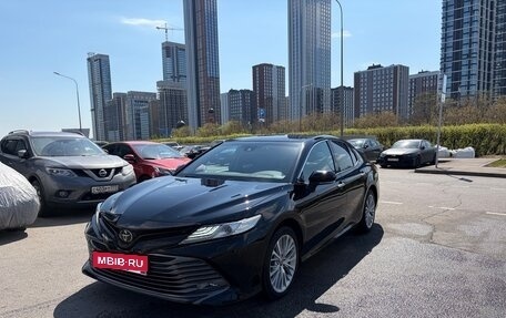 Toyota Camry, 2021 год, 2 650 000 рублей, 4 фотография