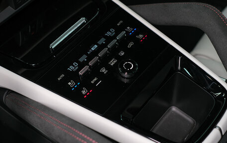 Porsche Cayenne III, 2025 год, 26 732 500 рублей, 21 фотография