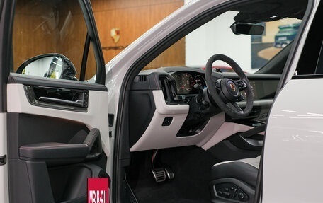 Porsche Cayenne III, 2025 год, 26 732 500 рублей, 11 фотография