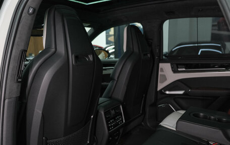 Porsche Cayenne III, 2025 год, 26 732 500 рублей, 33 фотография