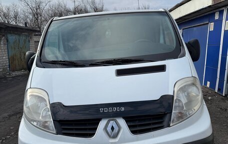 Renault Trafic, 2007 год, 1 300 000 рублей, 4 фотография