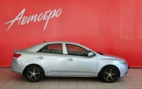 KIA Cerato III, 2010 год, 589 000 рублей, 6 фотография