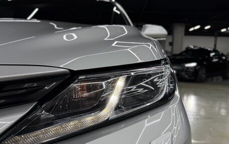 Toyota Camry, 2021 год, 2 950 000 рублей, 8 фотография