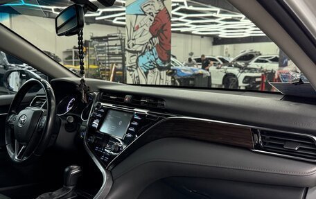Toyota Camry, 2021 год, 2 950 000 рублей, 9 фотография