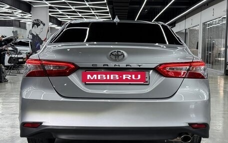 Toyota Camry, 2021 год, 2 950 000 рублей, 6 фотография