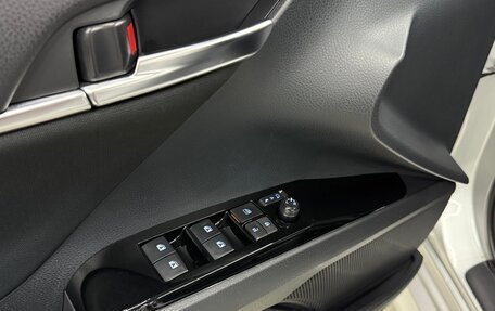 Toyota Camry, 2021 год, 2 950 000 рублей, 18 фотография