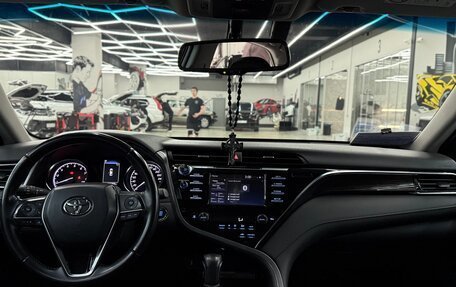 Toyota Camry, 2021 год, 2 950 000 рублей, 16 фотография