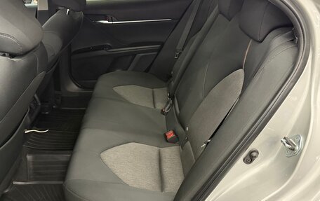 Toyota Camry, 2021 год, 2 950 000 рублей, 20 фотография