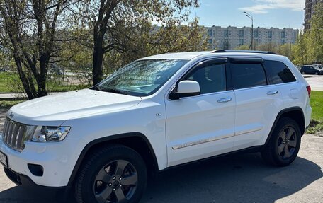 Jeep Grand Cherokee, 2012 год, 1 980 000 рублей, 2 фотография