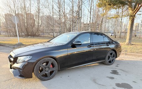 Mercedes-Benz E-Класс, 2018 год, 2 890 000 рублей, 2 фотография