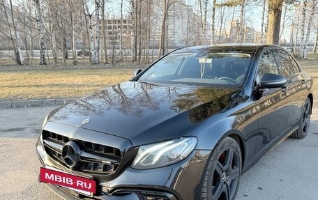 Mercedes-Benz E-Класс, 2018 год, 2 890 000 рублей, 3 фотография