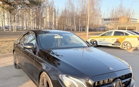Mercedes-Benz E-Класс, 2018 год, 2 890 000 рублей, 4 фотография