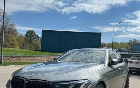 BMW 5 серия, 2023 год, 7 050 000 рублей, 2 фотография