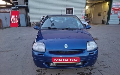 Renault Clio III, 2001 год, 200 000 рублей, 8 фотография