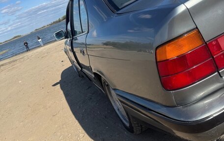 BMW 5 серия, 1991 год, 310 000 рублей, 27 фотография
