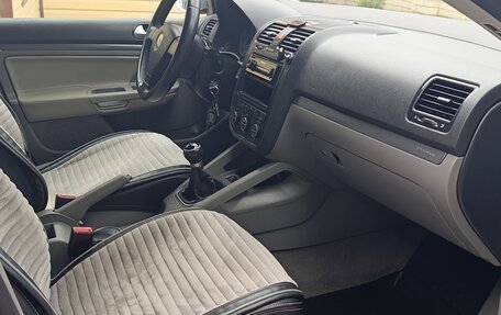 Volkswagen Jetta VI, 2006 год, 800 000 рублей, 13 фотография