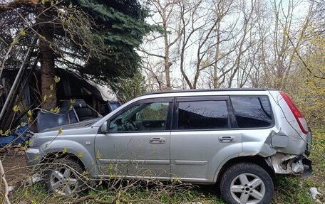 Nissan X-Trail, 2004 год, 400 000 рублей, 3 фотография