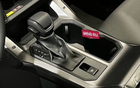 Toyota RAV4, 2025 год, 4 319 000 рублей, 18 фотография