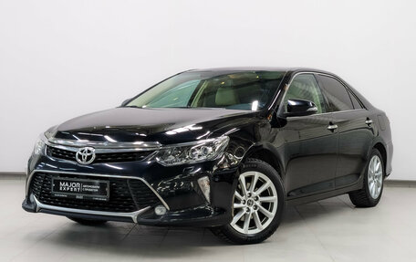 Toyota Camry, 2017 год, 2 320 000 рублей, 1 фотография