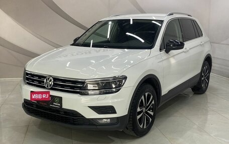 Volkswagen Tiguan II, 2019 год, 2 399 000 рублей, 1 фотография