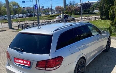 Mercedes-Benz E-Класс, 2013 год, 1 950 000 рублей, 3 фотография