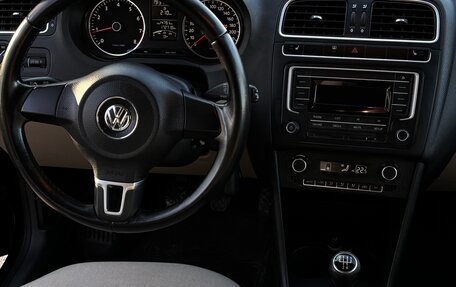 Volkswagen Polo VI (EU Market), 2012 год, 750 000 рублей, 13 фотография