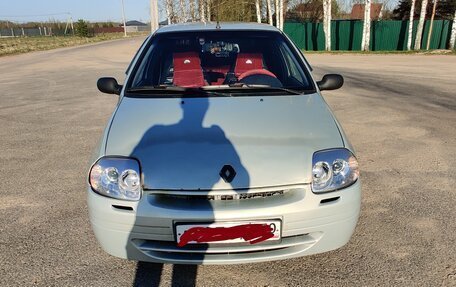 Renault Clio III, 2001 год, 160 000 рублей, 3 фотография
