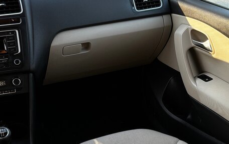 Volkswagen Polo VI (EU Market), 2012 год, 750 000 рублей, 16 фотография
