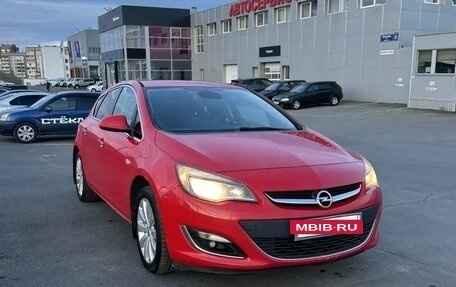 Opel Astra J, 2012 год, 700 000 рублей, 3 фотография