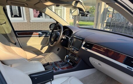Volkswagen Touareg III, 2012 год, 2 250 000 рублей, 14 фотография
