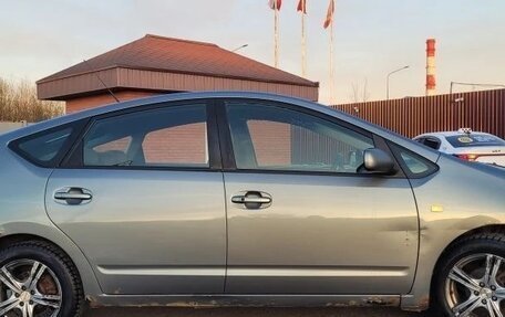 Toyota Prius, 2005 год, 489 000 рублей, 4 фотография