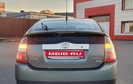 Toyota Prius, 2005 год, 489 000 рублей, 7 фотография