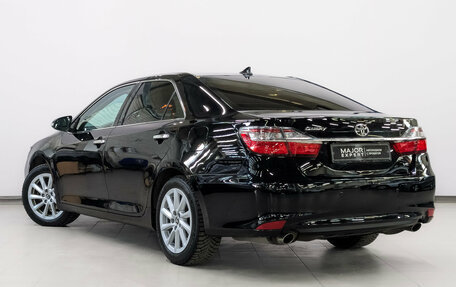 Toyota Camry, 2017 год, 2 320 000 рублей, 7 фотография