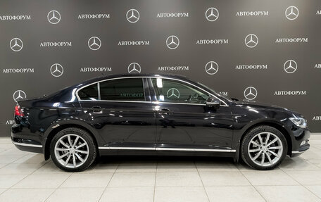 Volkswagen Passat B8 рестайлинг, 2018 год, 1 905 000 рублей, 4 фотография