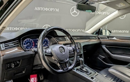 Volkswagen Passat B8 рестайлинг, 2018 год, 1 905 000 рублей, 16 фотография