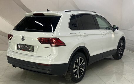 Volkswagen Tiguan II, 2019 год, 2 399 000 рублей, 5 фотография