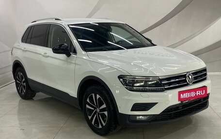 Volkswagen Tiguan II, 2019 год, 2 399 000 рублей, 3 фотография