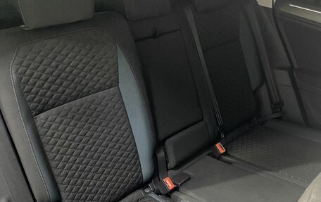 Volkswagen Tiguan II, 2019 год, 2 399 000 рублей, 16 фотография