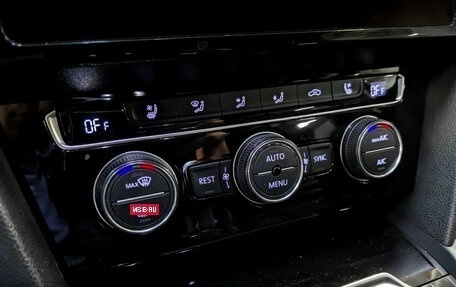 Volkswagen Passat B8 рестайлинг, 2018 год, 1 905 000 рублей, 24 фотография