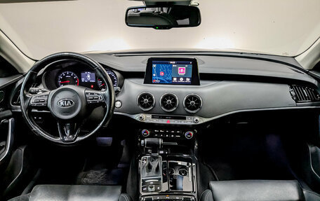 KIA Stinger I, 2019 год, 2 540 000 рублей, 13 фотография