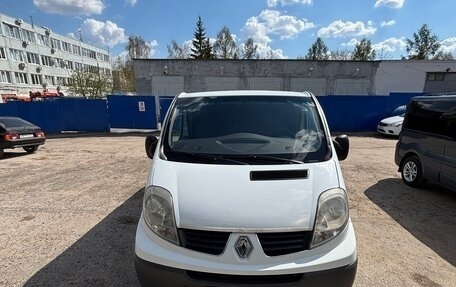 Renault Trafic, 2011 год, 1 490 000 рублей, 1 фотография