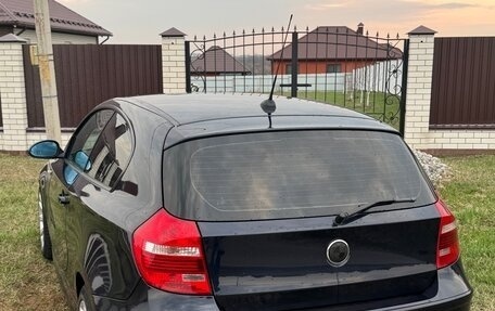 BMW 1 серия, 2007 год, 700 000 рублей, 3 фотография