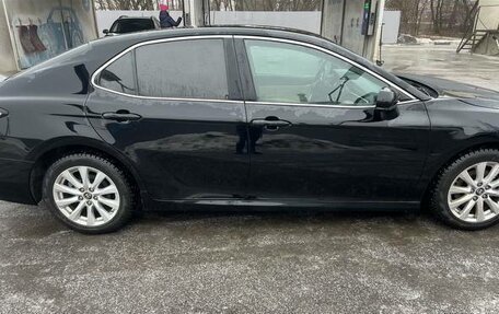 Toyota Camry, 2017 год, 2 050 000 рублей, 7 фотография