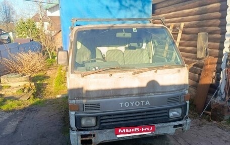 Toyota HiAce H100, 1996 год, 999 999 рублей, 2 фотография