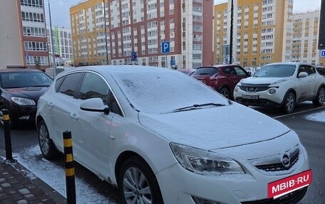 Opel Astra J, 2010 год, 530 000 рублей, 4 фотография